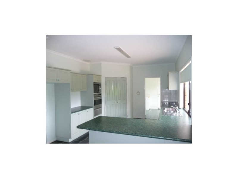 7 Noomar Drive, Doonan QLD 4562