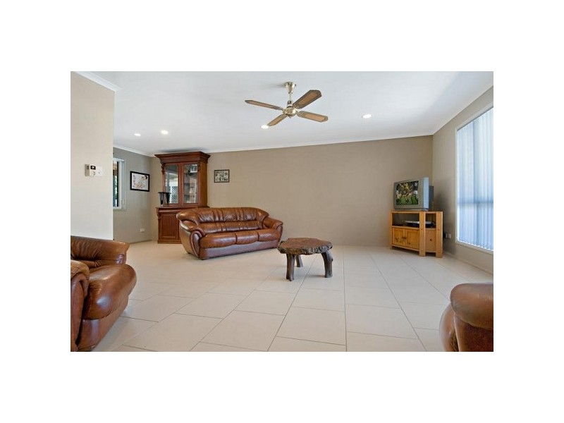 19 Woodlands Crescent, Buderim QLD 4556