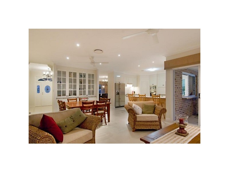 8 Evergreen Drive, Glenview QLD 4553