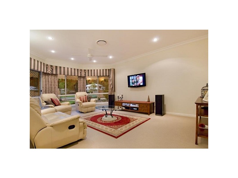 8 Evergreen Drive, Glenview QLD 4553