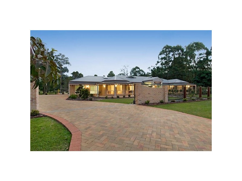 8 Evergreen Drive, Glenview QLD 4553