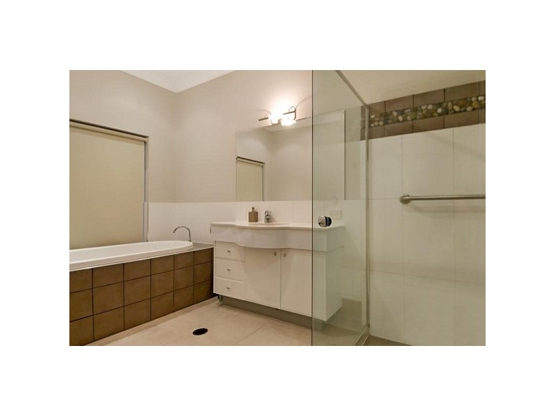 1 Springbrook Grove, Buderim QLD 4556
