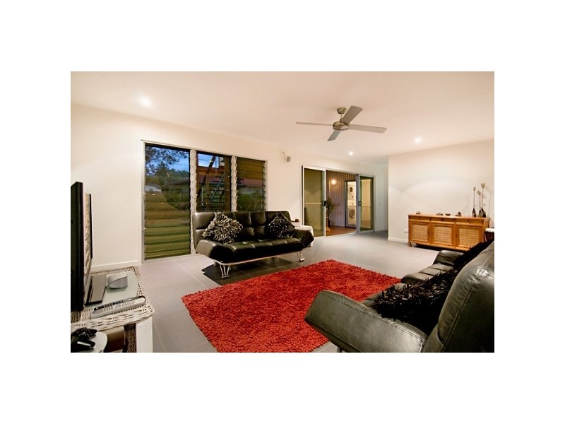 6 Sycamore Street, Mudjimba QLD 4564