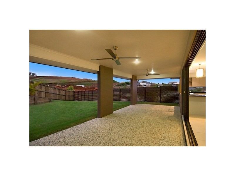 2-4 Oasis Court, Woombye QLD 4559
