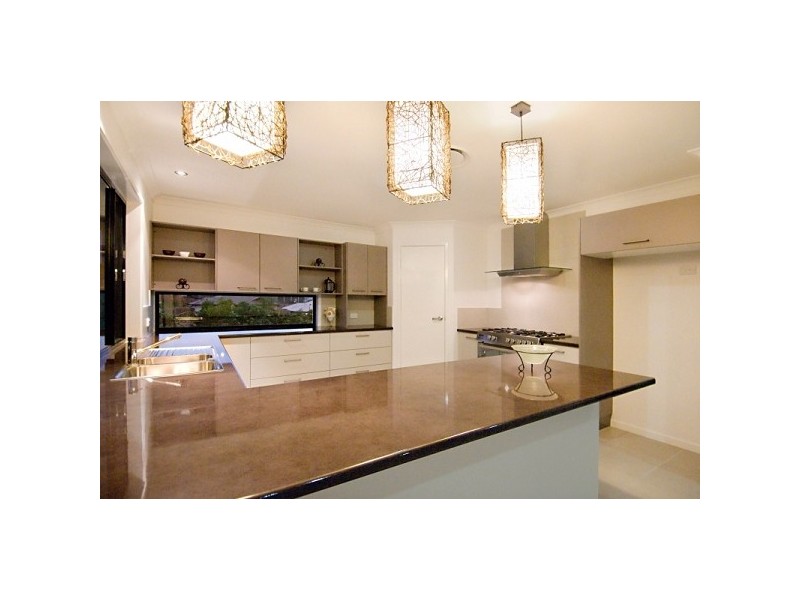 2-4 Oasis Court, Woombye QLD 4559