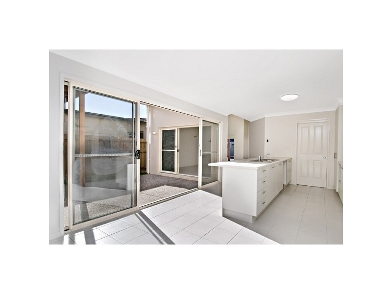 11 Tarawa Street, Parrearra QLD 4575