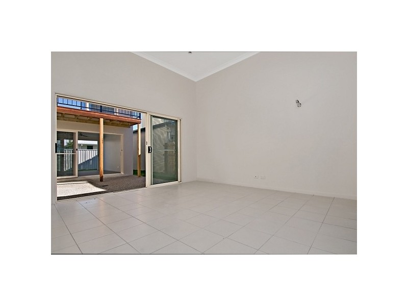 11 Tarawa Street, Parrearra QLD 4575