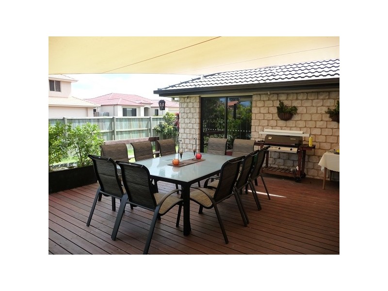 19 Sailfish Drive, Mountain Creek QLD 4557