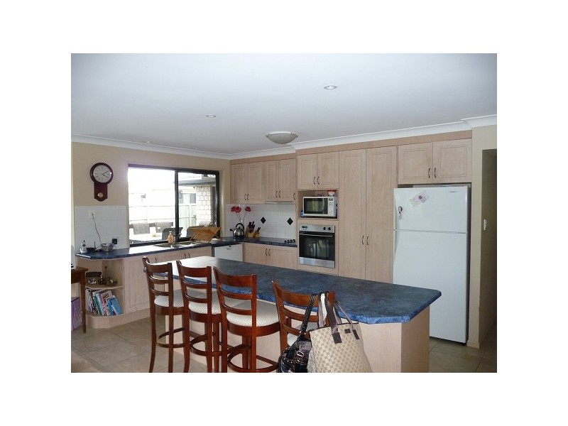 19 Sailfish Drive, Mountain Creek QLD 4557