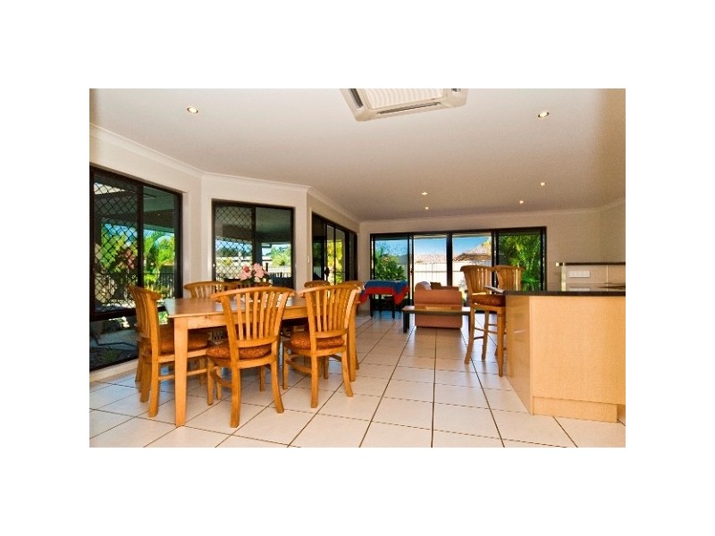 4 Kristin Close, Mountain Creek QLD 4557