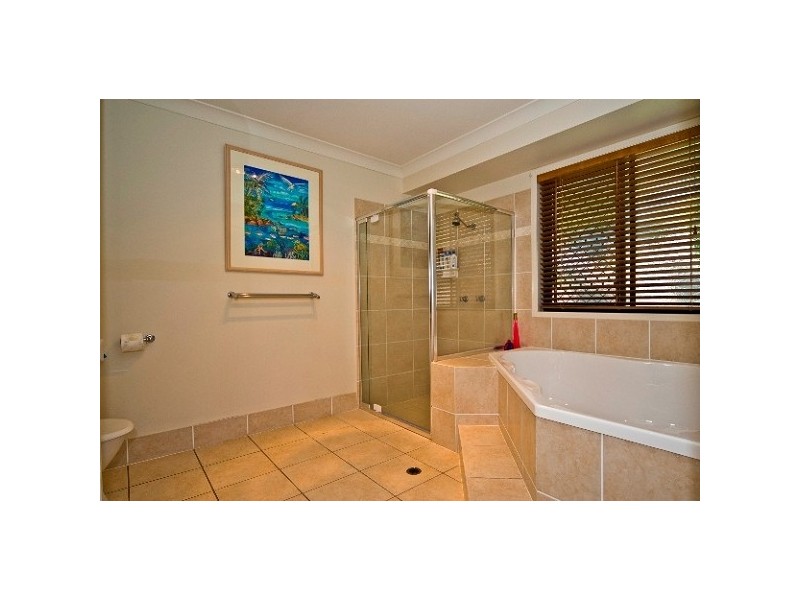 4 Kristin Close, Mountain Creek QLD 4557