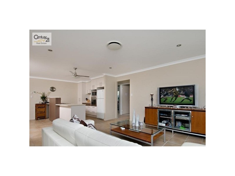 30 Sailfish Drive, Mountain Creek QLD 4557