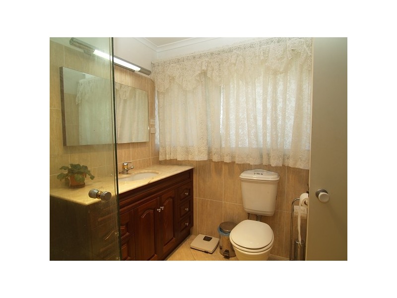 9 GROUNDS STREET, Yeronga QLD 4104