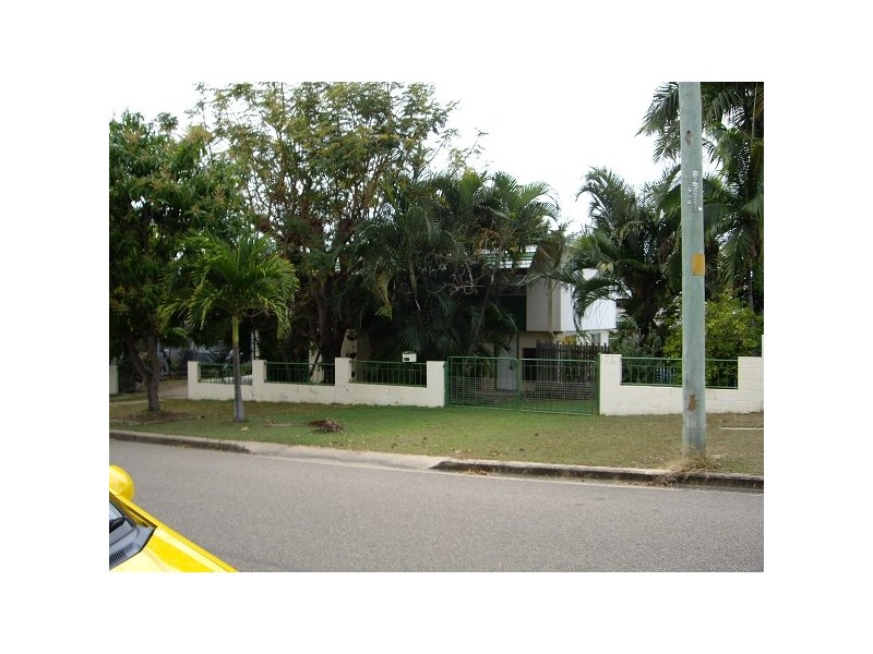 Mount Louisa QLD 4814