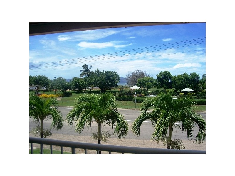 Belgian Gardens QLD 4810