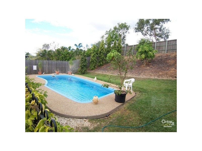 56 Riverbend Dr, Douglas QLD 4814