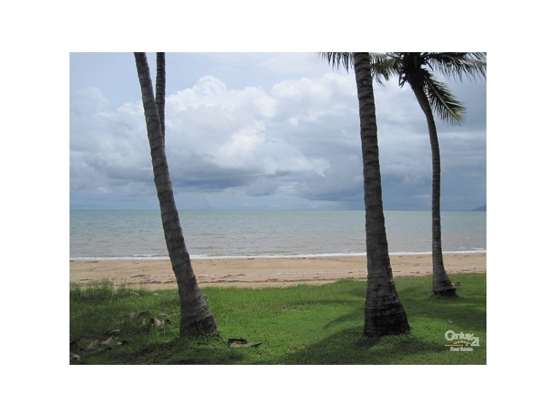 Saunders Beach QLD 4818