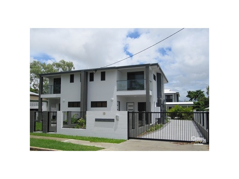 1-4 /19 CRAUFORD STREET, West End QLD 4810