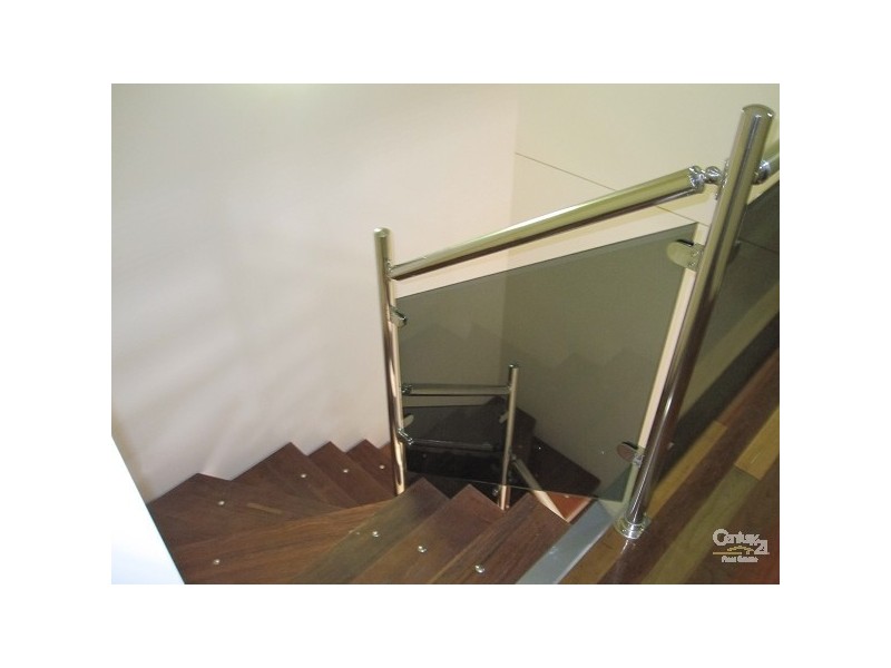 1-4 /19 CRAUFORD STREET, West End QLD 4810