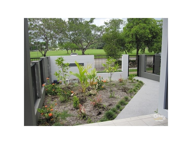 1-4 /19 CRAUFORD STREET, West End QLD 4810