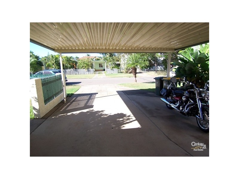 31 FRANK ST, Kirwan QLD 4817