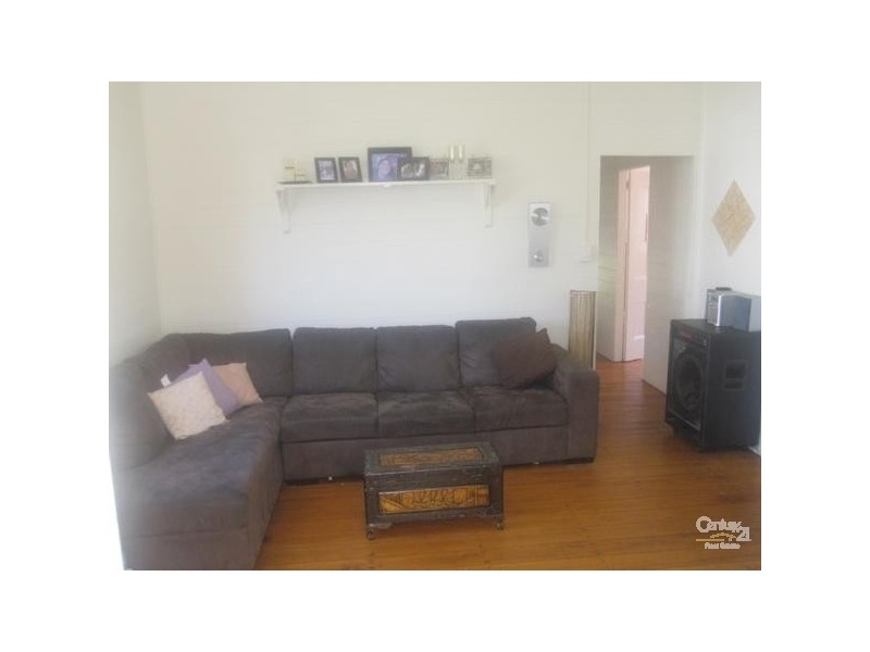 102 THIRTEENTH AVENUE, Railway Estate QLD 4810