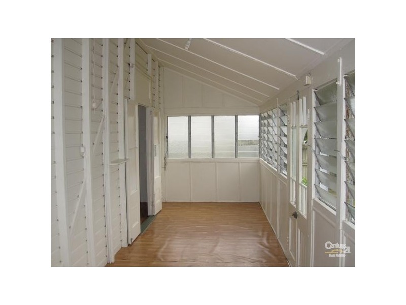 102 THIRTEENTH AVENUE, Railway Estate QLD 4810