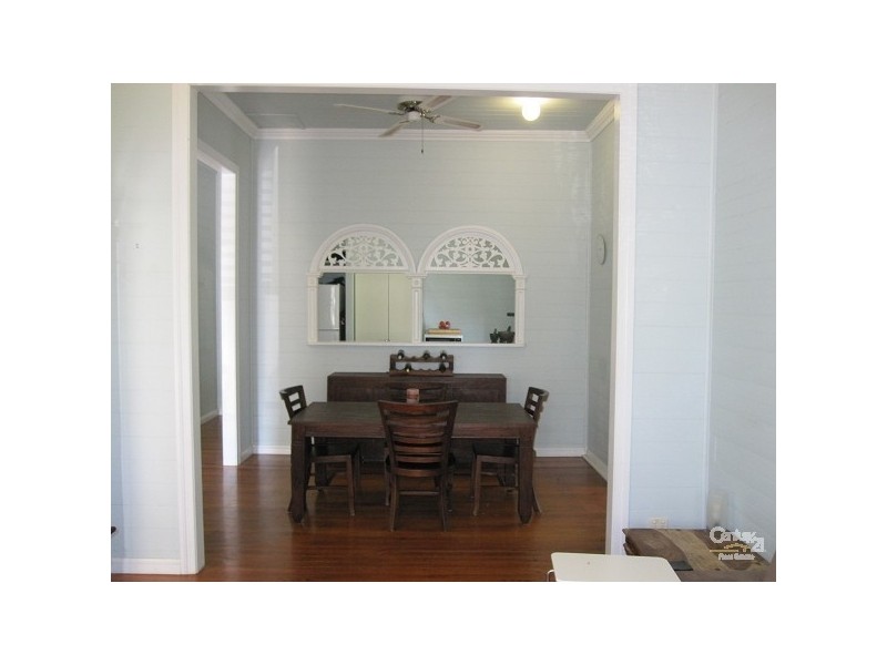 19 SECOND ST, Railway Estate QLD 4810