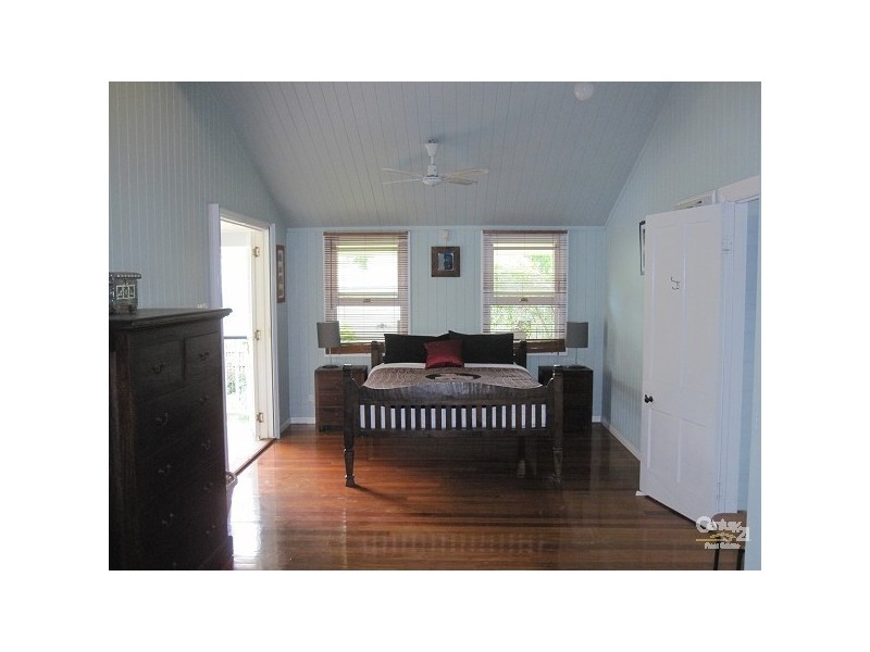 19 SECOND ST, Railway Estate QLD 4810