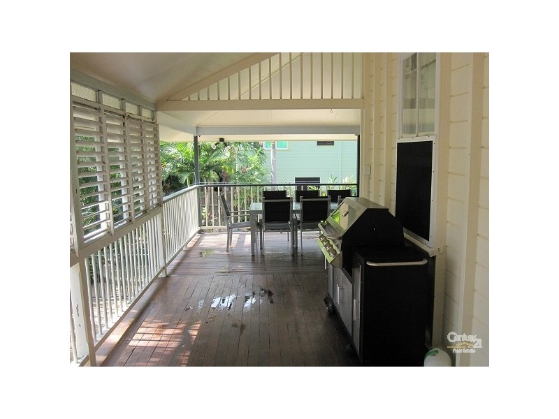 19 SECOND ST, Railway Estate QLD 4810