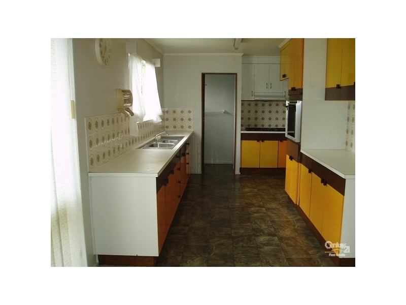 29 Crocker St, Kirwan QLD 4817