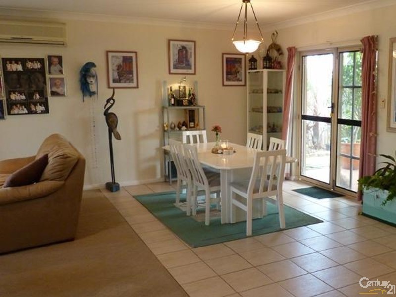 14 BAY STREET, Pallarenda QLD 4810