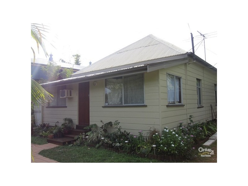 1 HUMPHREY ST, West End QLD 4810