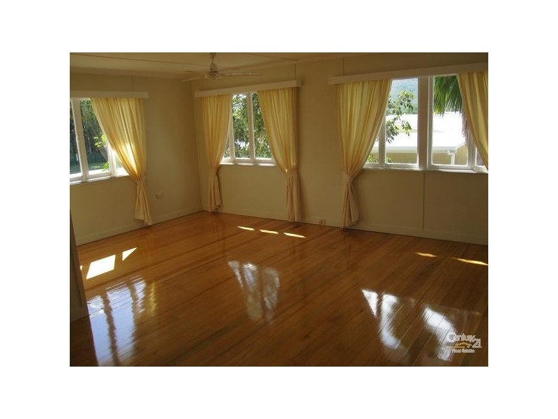 42 CHANDLER ST, Garbutt QLD 4814