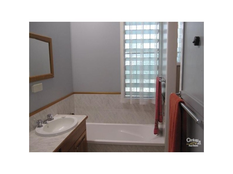 42 CHANDLER ST, Garbutt QLD 4814