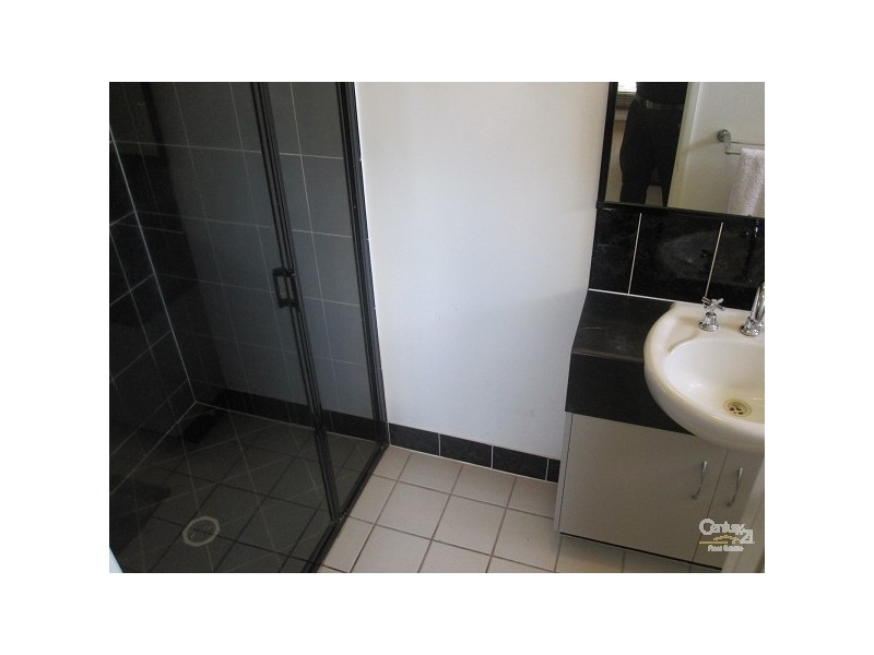 Bushland Beach QLD 4818