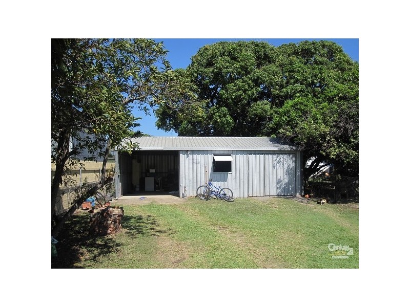 77 IRELAND ST, Oonoonba QLD 4811