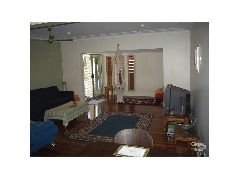 5 HERALD ST, Rowes Bay QLD 4810