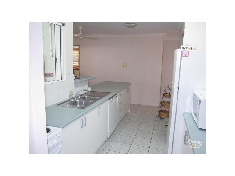 16 LOMOND ST, Kirwan QLD 4817