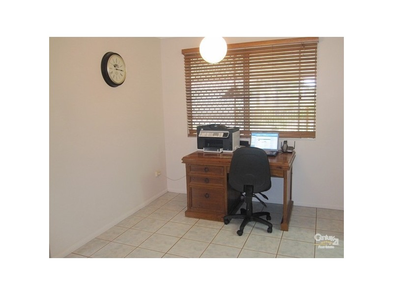 16 LOMOND ST, Kirwan QLD 4817