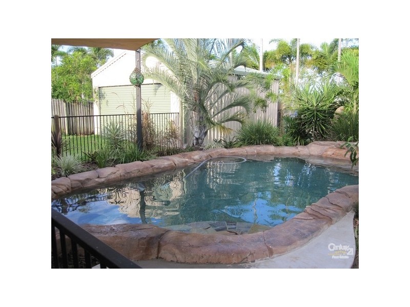 16 LOMOND ST, Kirwan QLD 4817