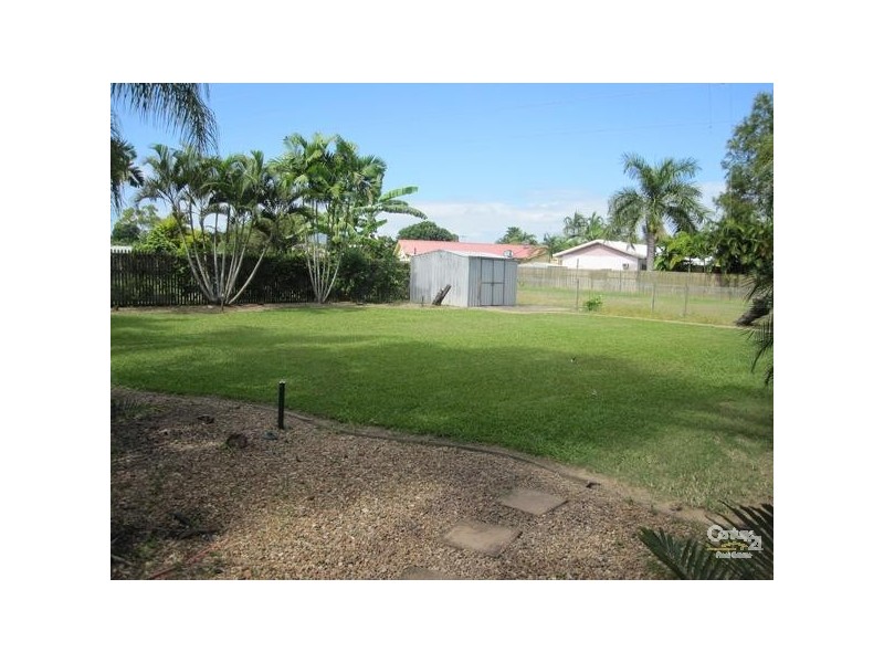 31 REDWOOD AV, Kirwan QLD 4817