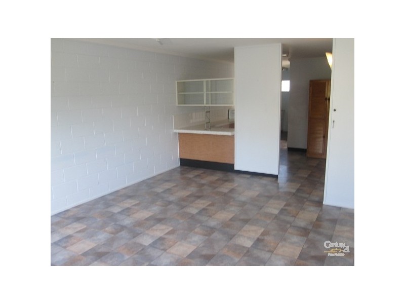 2/211 Charles Street, Heatley QLD 4814