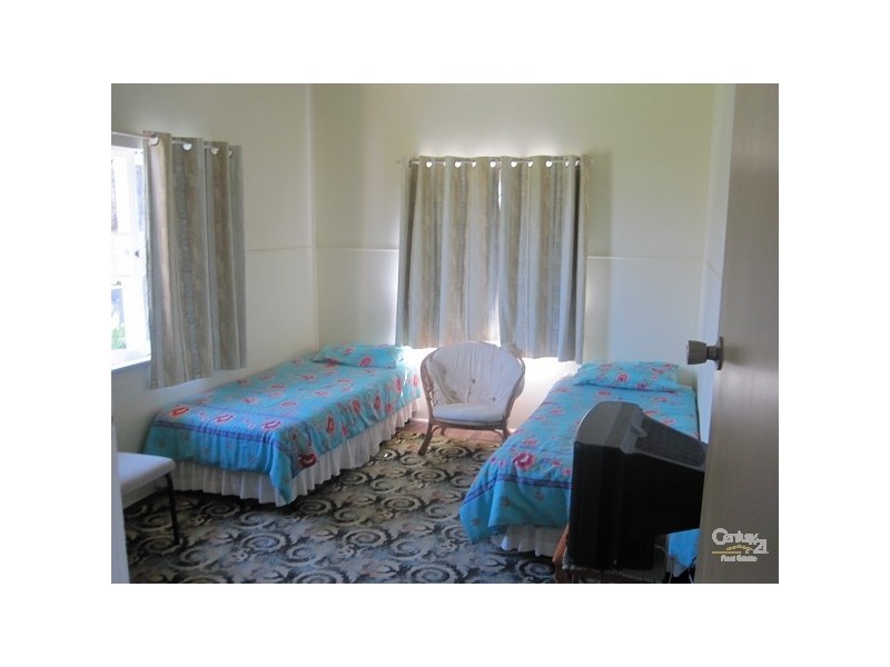 8 WARREGO, Wulguru QLD 4811