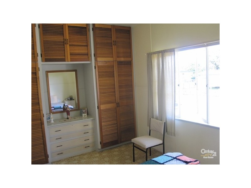 8 WARREGO, Wulguru QLD 4811