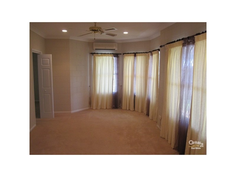 21 WEDDEL, Annandale QLD 4814