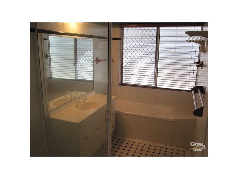 21 WEDDEL, Annandale QLD 4814