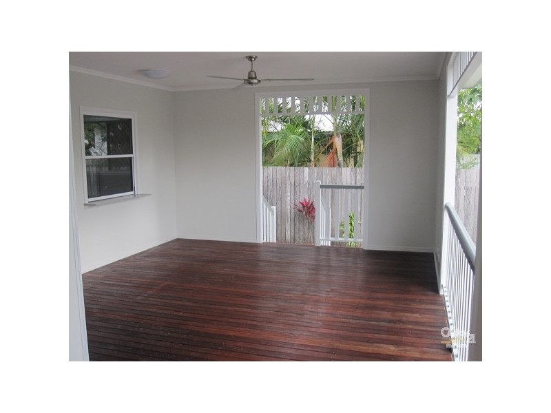 34 GOLDRING ST, Hermit Park QLD 4812