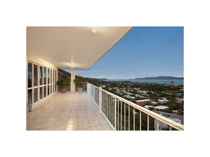 2-19 HILLSIDE CR, Townsville City QLD 4810