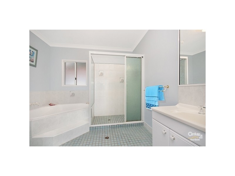 2-19 HILLSIDE CR, Townsville City QLD 4810